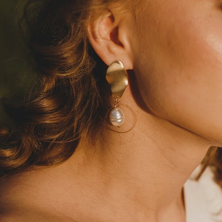 Exploring the Elegance of Gold Chain Earrings