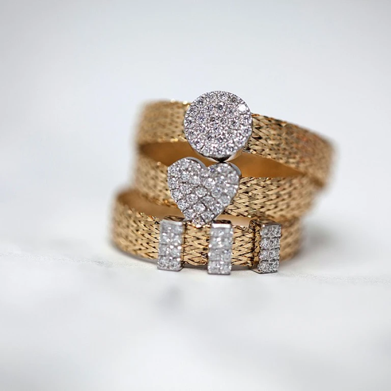 Secrets of Micro Pave Setting: The Fine Jewelry Masterpiece